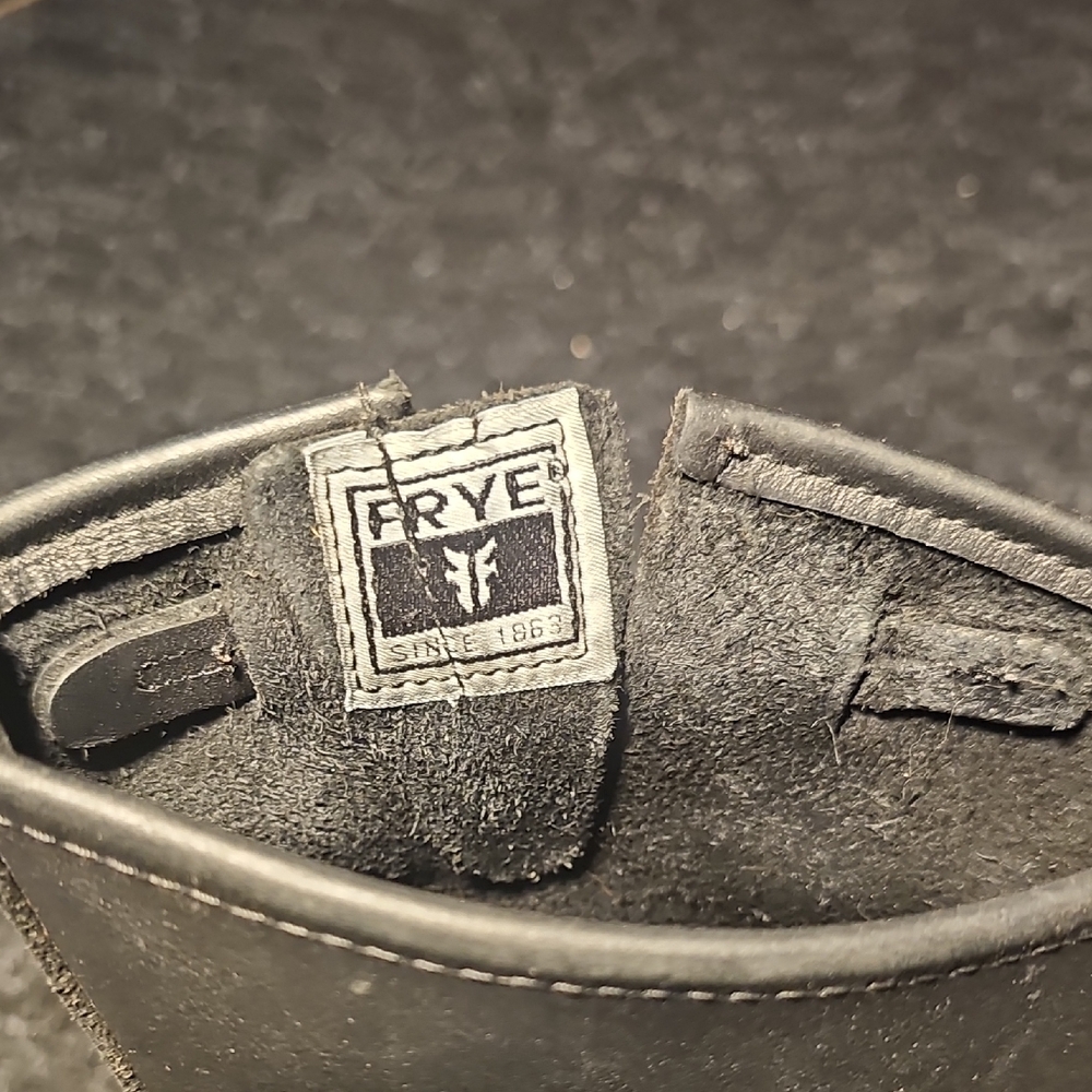 Frye Women's Engineer 8R Leather Ankle Boots - Picture 4 of 15